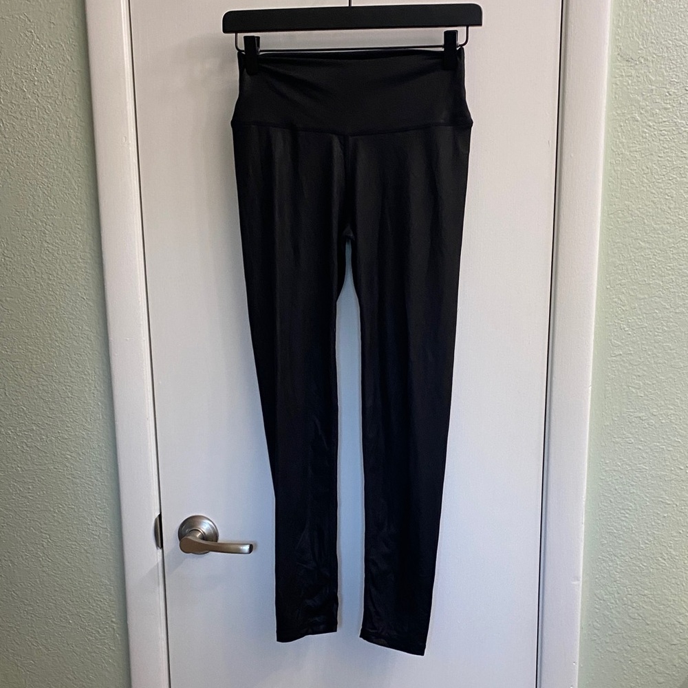 Pink Lily Black Printed Leggings